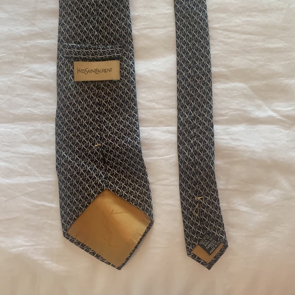 Yves Saint Laurent Mens tie - Picture 2 of 4